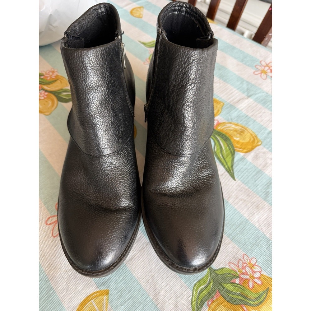 b.o.c. Born Concept Womens Size 11 Leather Side Zip Ankle Boots Low Heel - Picture 2 of 9
